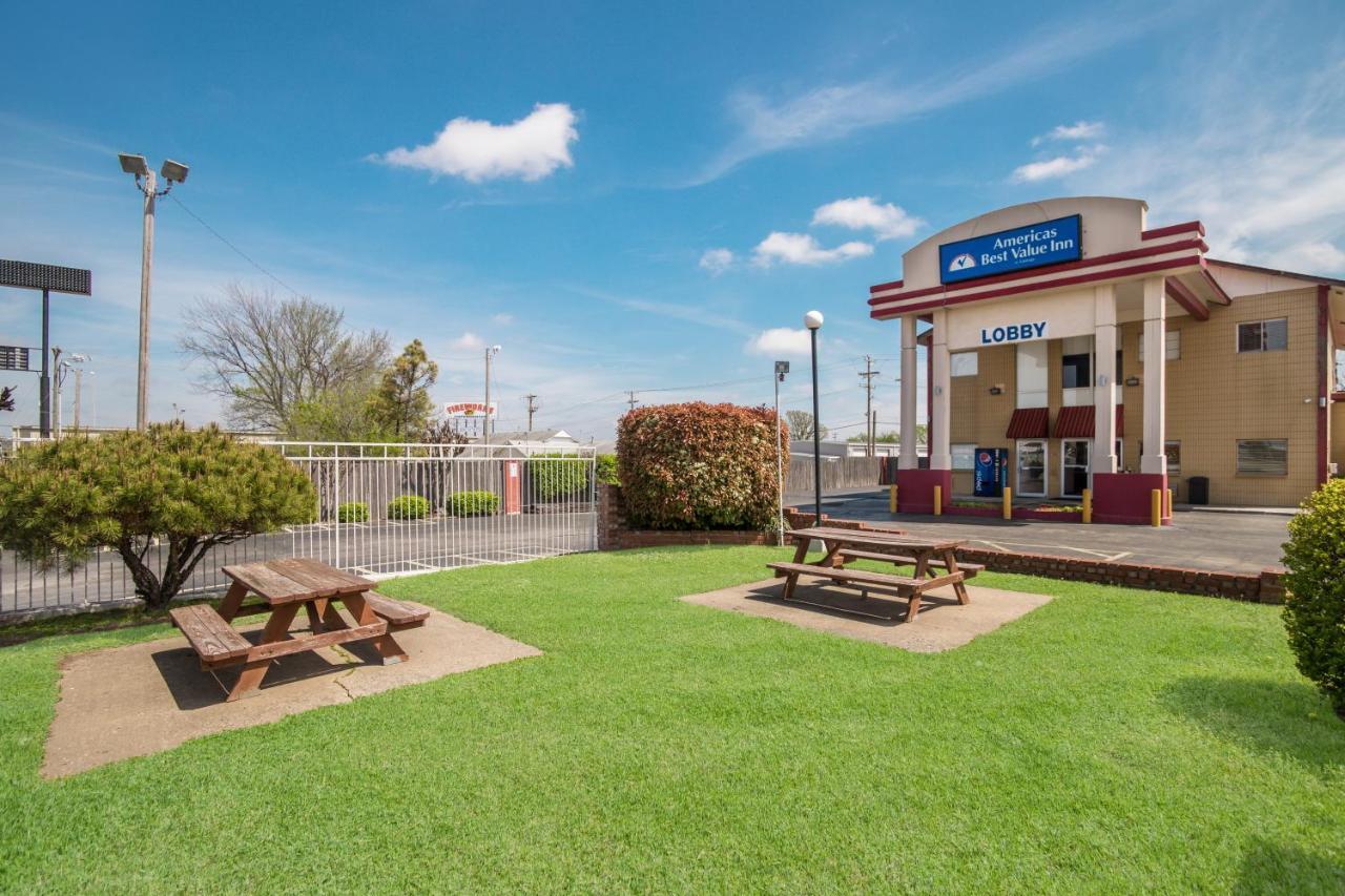 Americas Best Value Inn Tulsa I-44 Oakhurst Dış mekan fotoğraf
