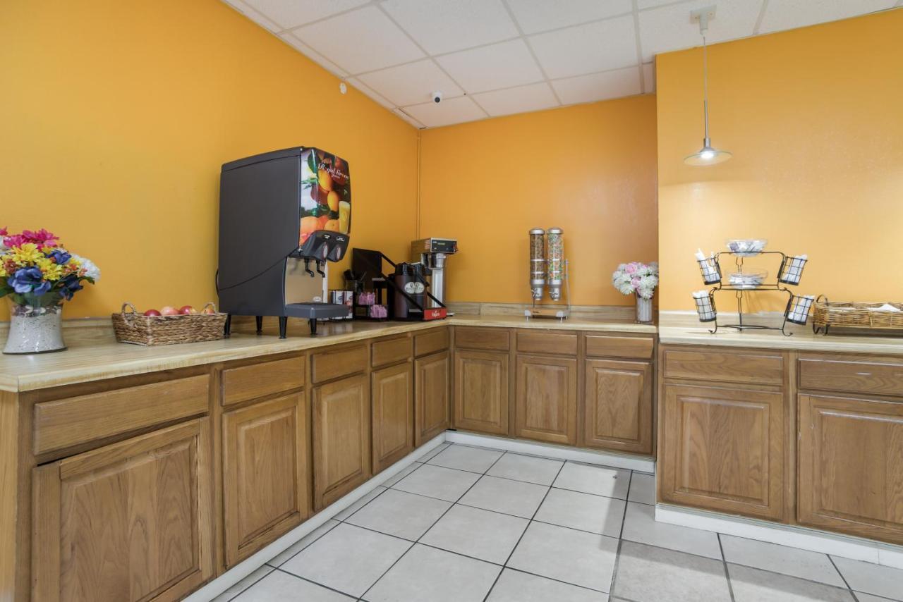 Americas Best Value Inn Tulsa I-44 Oakhurst Dış mekan fotoğraf