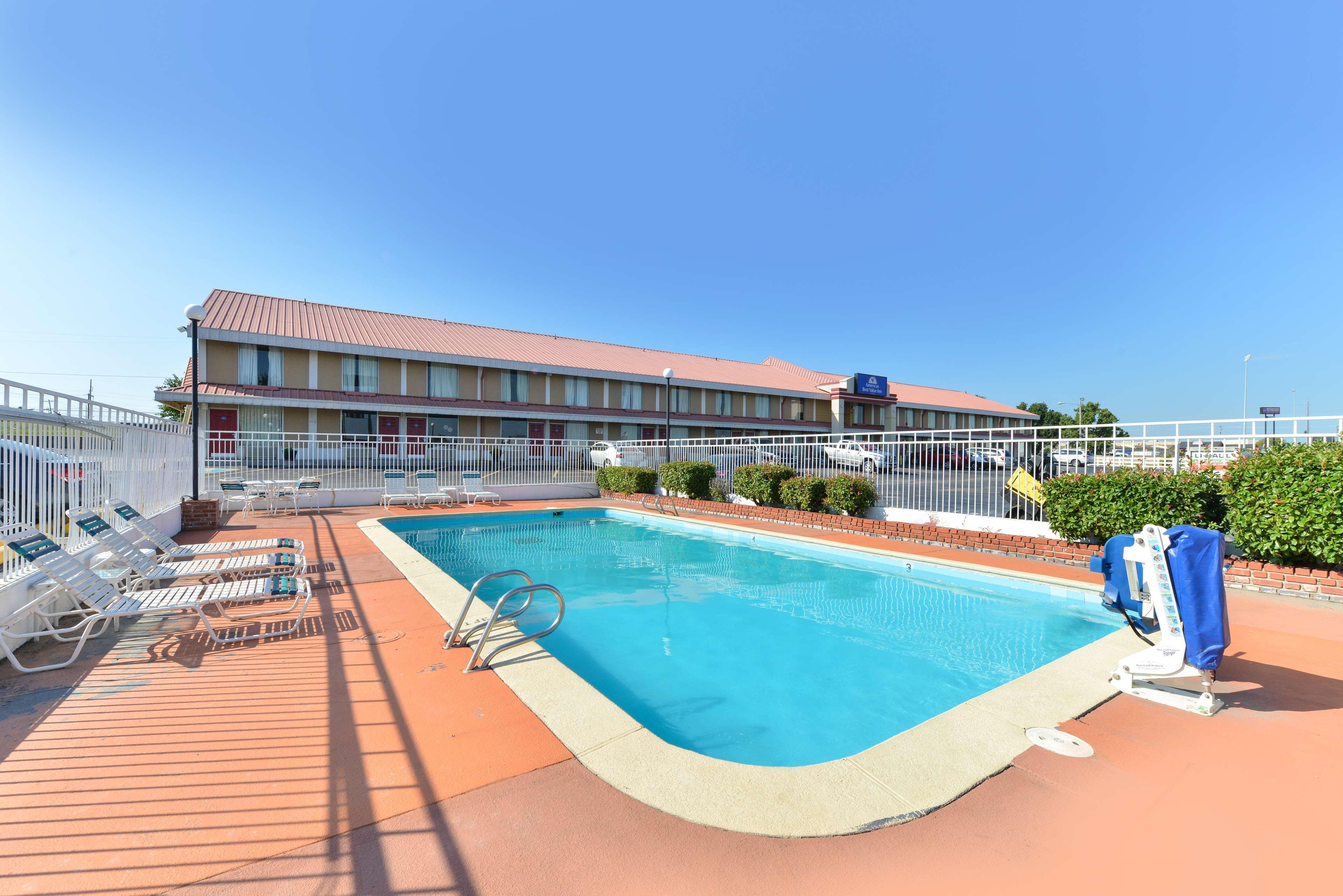 Americas Best Value Inn Tulsa I-44 Oakhurst Dış mekan fotoğraf