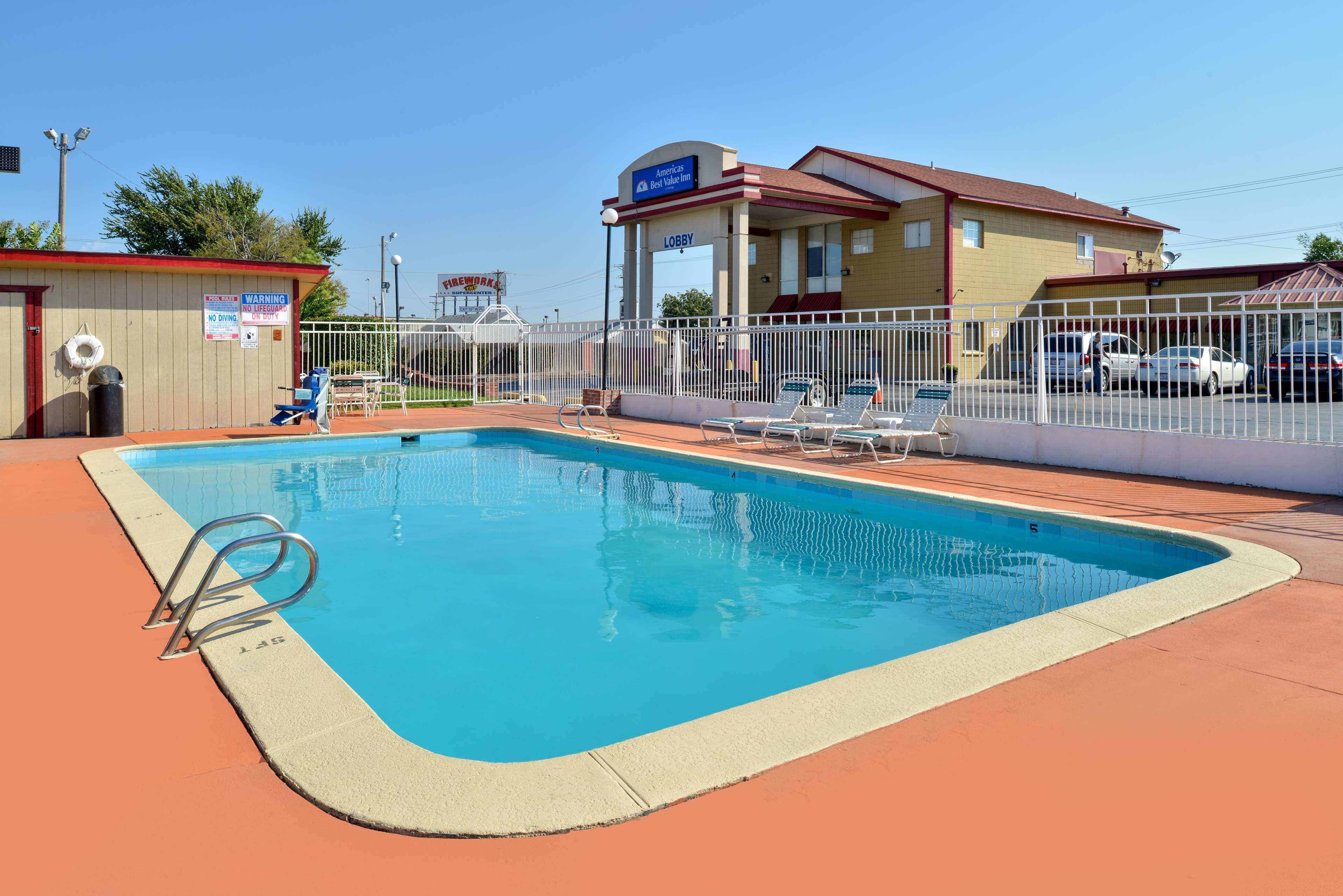 Americas Best Value Inn Tulsa I-44 Oakhurst Dış mekan fotoğraf