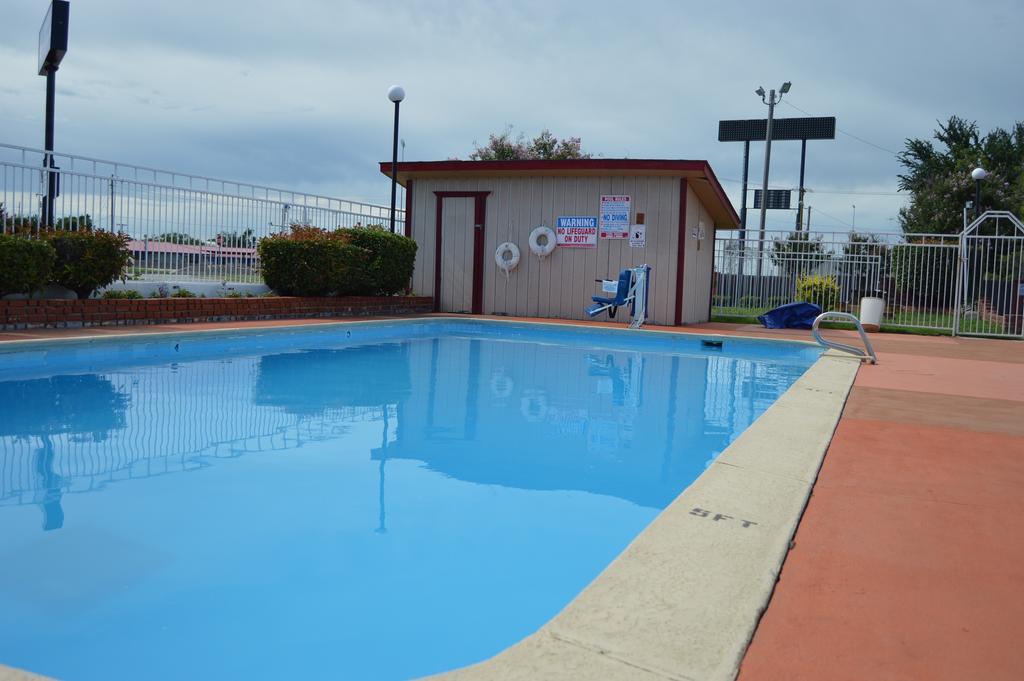 Americas Best Value Inn Tulsa I-44 Oakhurst Dış mekan fotoğraf